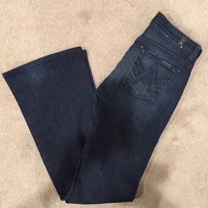 Authentic Seven 7 for all mankind "A" pocket Jean!