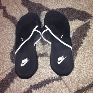 Nike flip flops