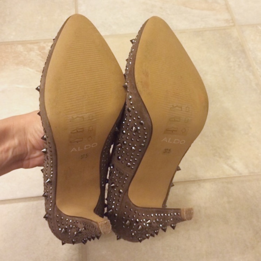Aldo Perusia Spiked Pumps in Natural - Picture 6 of 8