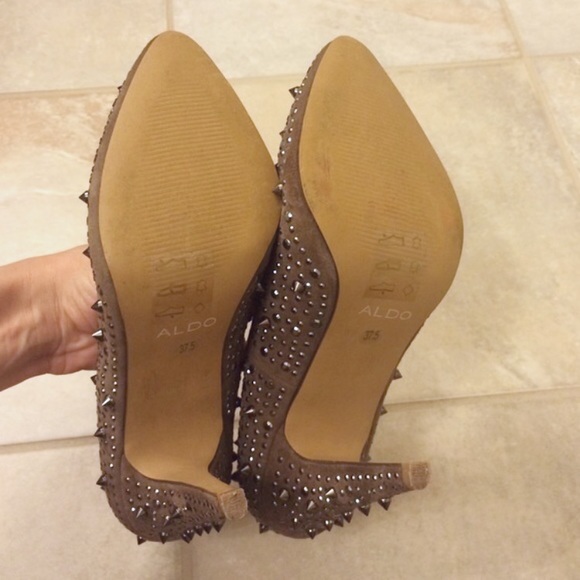 Aldo Perusia Spiked Pumps in Natural - Picture 6 of 8