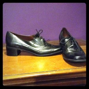 Dress shoes