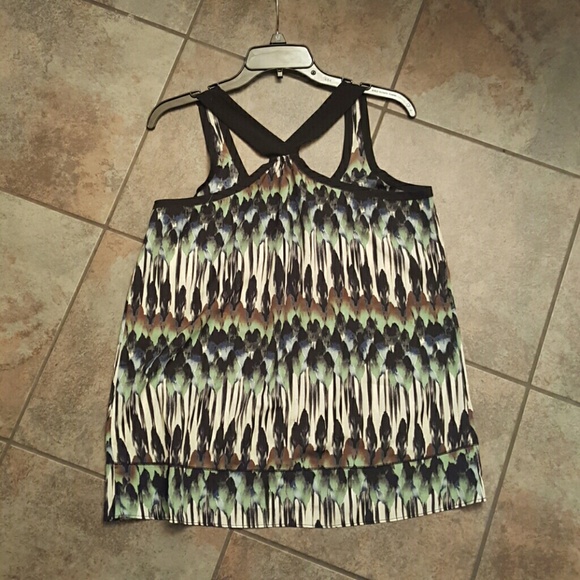 Express Tank Top - Picture 4 of 4