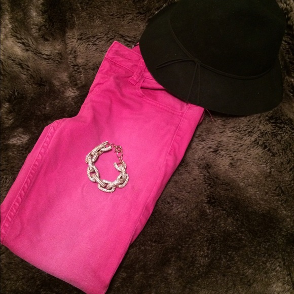 American Eagle Outfitters Denim - American  Eagle Pink distressed jeans