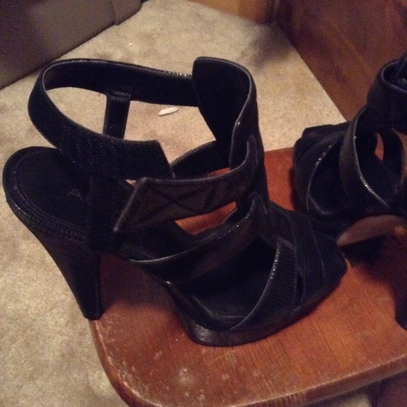 Womens shoes