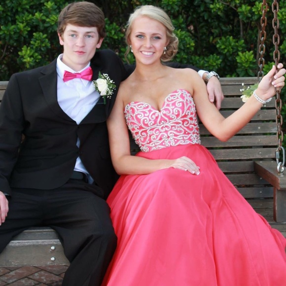 EUC Pink Sherri Hill Prom Dress - Picture 2 of 4