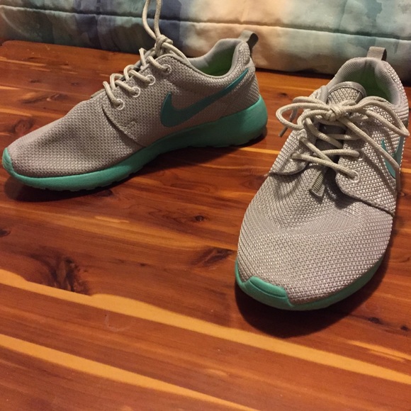 Nike Roshe Shoes