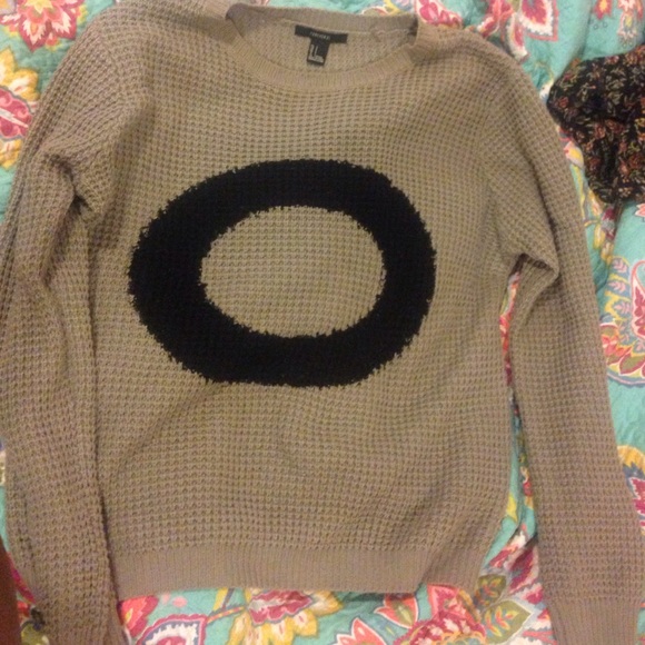 Forever 21 Sweater. Barely worn