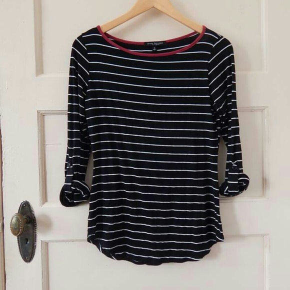 Black striped adjustable sleeve top