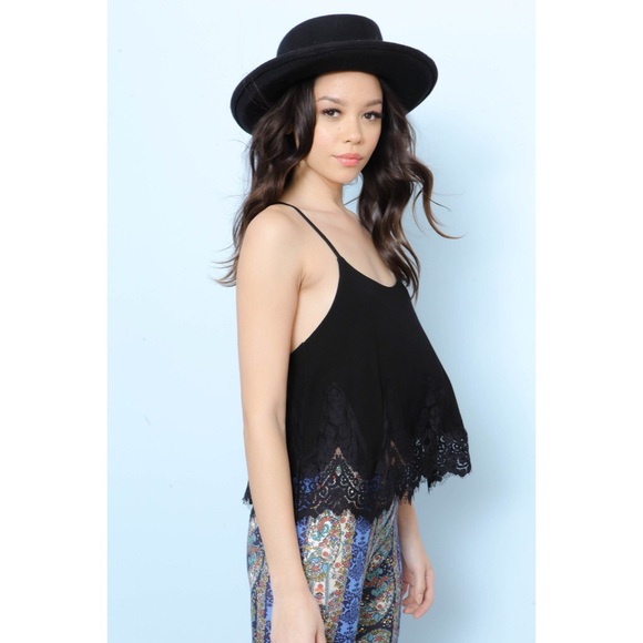 ✖️SOLD✖️ Black Lace Trim X Back Crop Tank Top - Picture 2 of 4