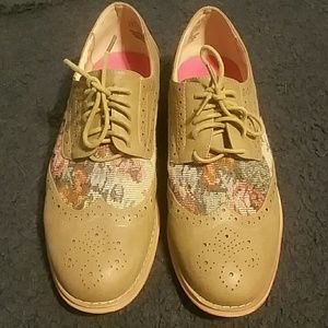 SOLD ON MERCARI :)