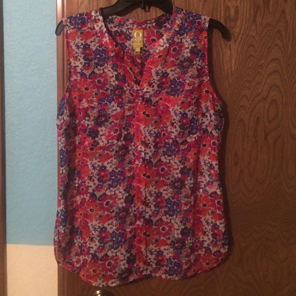 Q Mack sheer top