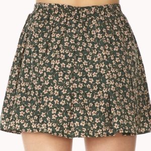 Forever 21 Green Goddess Pleated Skort