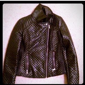 Size small women's leather jacket