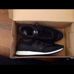 New balance shoes
