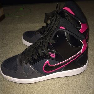 Brand New Women's Nikes!
