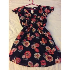 Floral dress (SOLD W/BUNDLE)