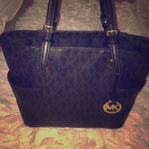 Michael kors purse