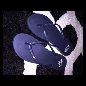 Hollister flip flops
