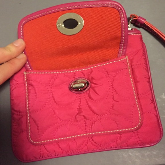 COACH Beautiful wristlet - Picture 2 of 3