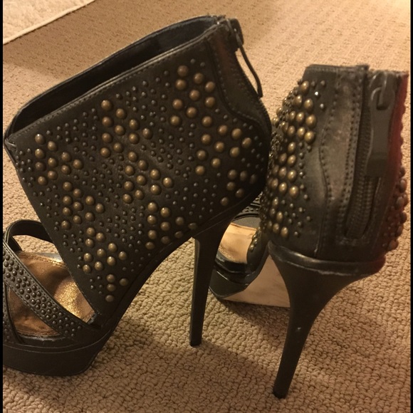 BeBe Leni Studded Ankle Boots size 7 - Picture 2 of 2