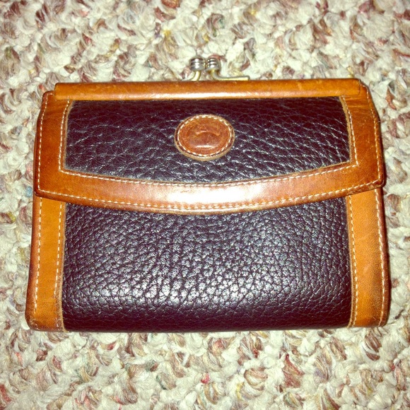 Vintage Dooney & Bourke wallet
