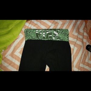 Victoria's Secret Pink yoga leggings