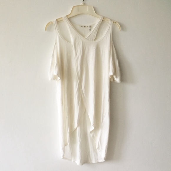 🎉HP🎉 Cream Colored Fly Away Top