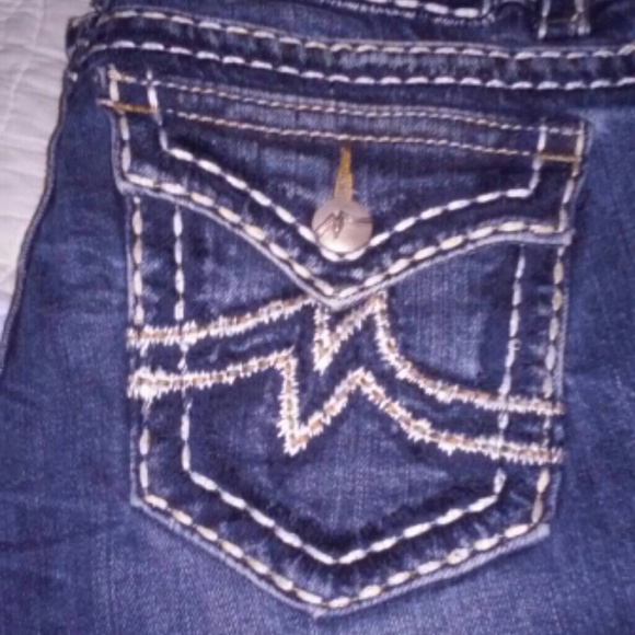 SOLD ON ANOTHER SITE    Miss me jeans