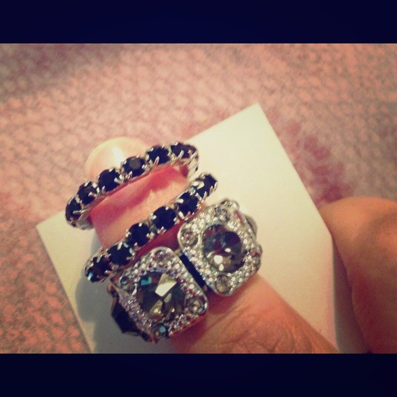 Ring set, never used!! - Picture 1 of 1