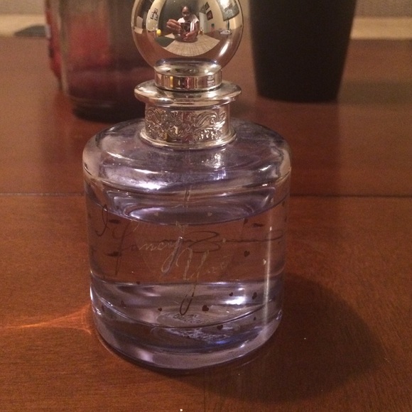 Jessica Simpson's I Fancy You perfume