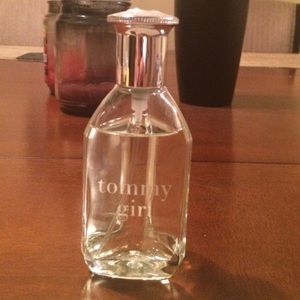 Tommy Hilfiger Tommy Girl perfume