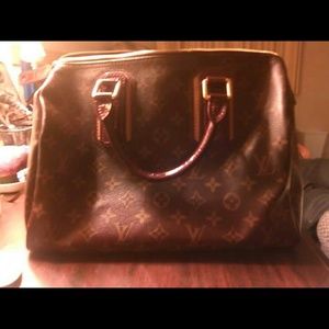 Louis vuitton hand bag