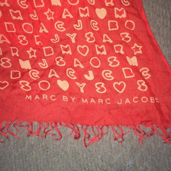 Marc by Marc Jacobs beige and red scarf - Picture 3 of 3