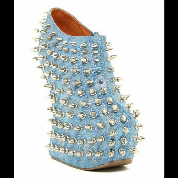*NWB* Jeffrey Campbell stud heel-less booties