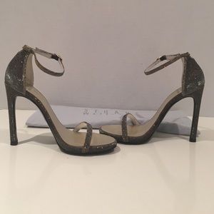 Stuart Weitzman metallic sandals size 6