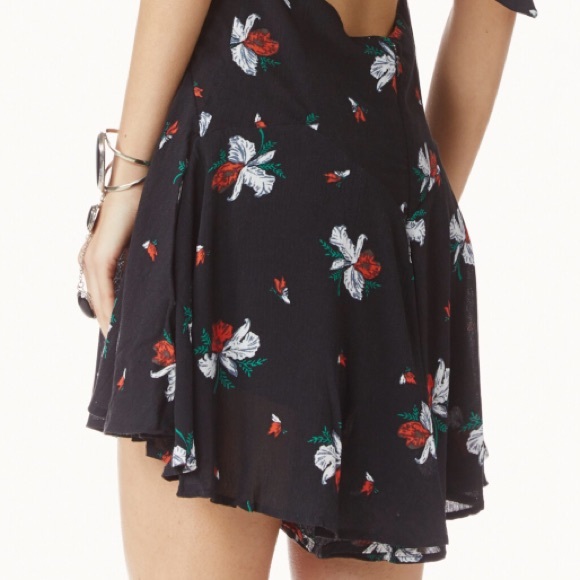 SOLD! FP Smooth Talker Floral Romper - Picture 3 of 4