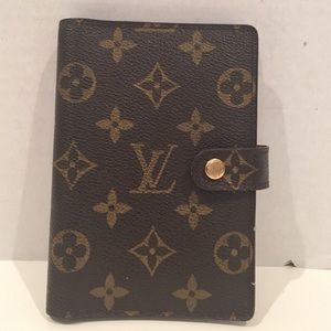 Louis Vuitton classic monogram medium agenda