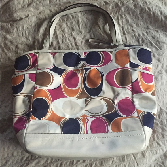 Coach Tote - larger size / great condition