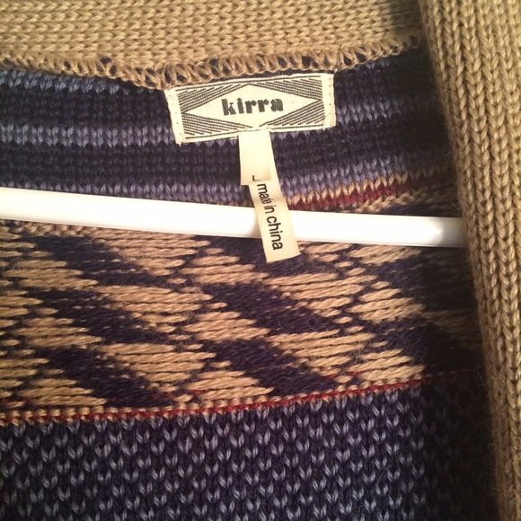 Aztec Sweater - Picture 3 of 4