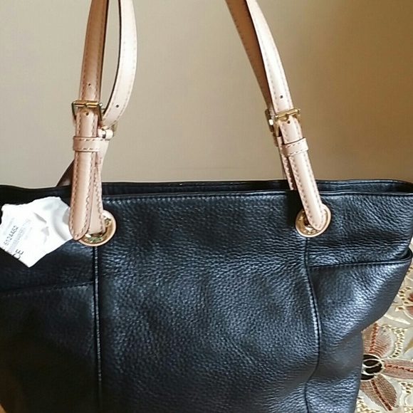 Micheal KORS leather hand bag - Picture 2 of 3