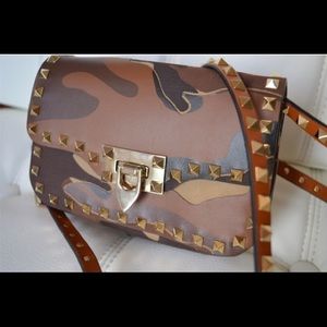 Valentino Rockstud Crossbody-NO TRADES-