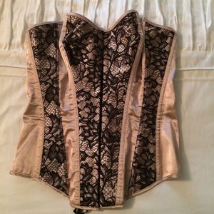 Bustier Taupe and Black Lace