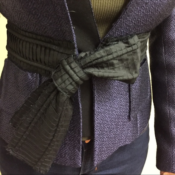 Carolina Herrera purple jacket . - Picture 2 of 4