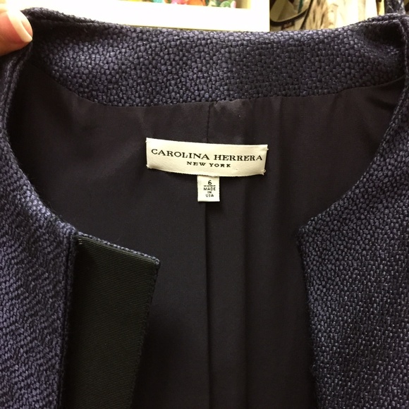 Carolina Herrera purple jacket . - Picture 4 of 4