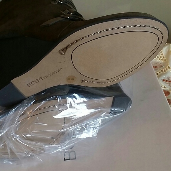 Shoes - Picture 3 of 3