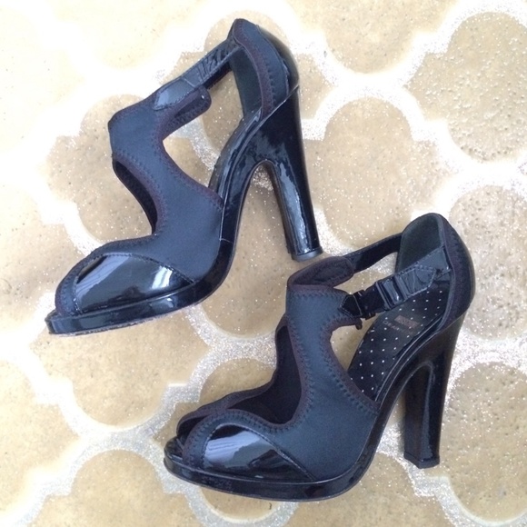 black moschino high heel sandals