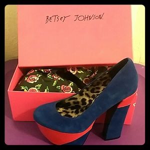 Beautiful Betsey Johnson platform heels!!!