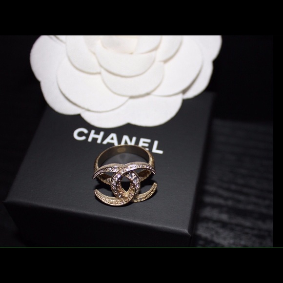 CHANEL Dubai Collection SOLD SOLD - Picture 4 of 4