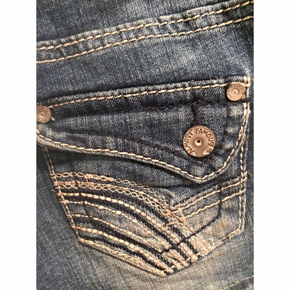 🌾SALE🌾Distressed Denim Short Shorts - Picture 4 of 4