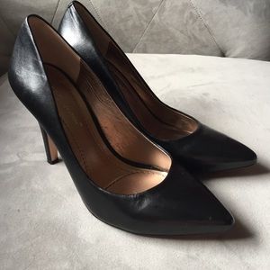 BCBGeneration classic black heels